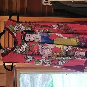 Snow White Disney tank with hood